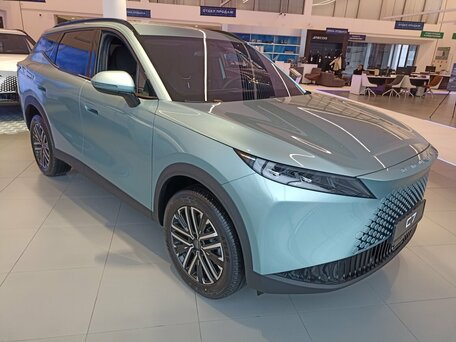 Omoda C7