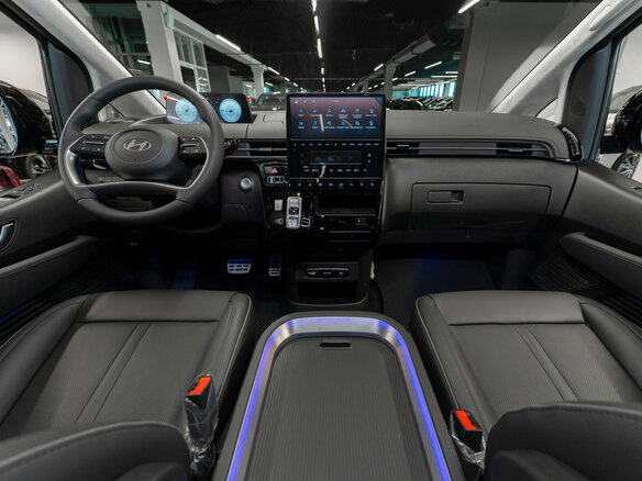 2026 Hyundai Staria I, чёрный, 9700000 рублей - вид 7