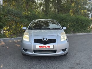 2005 Toyota Vitz II (XP90), серый, 535000 рублей, вид 2