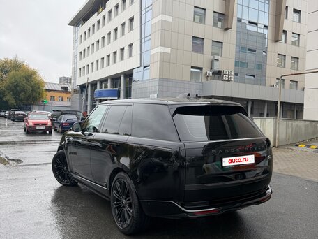 2023 Land Rover Range Rover P530 MHEV V, чёрный, 15700000 рублей, вид 4