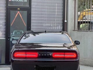 2017 Dodge Challenger III Рестайлинг 2, чёрный, 1900000 рублей, вид 4