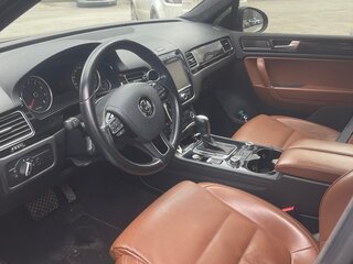 2014 Volkswagen Touareg II, синий, 3330000 рублей, вид 3