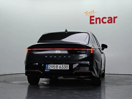 2023 Hyundai Sonata VIII (DN8) Рестайлинг, чёрный, 2552634 рублей, вид 3