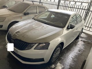 2018 Skoda Octavia III (A7) Рестайлинг, белый, 575000 рублей, вид 2