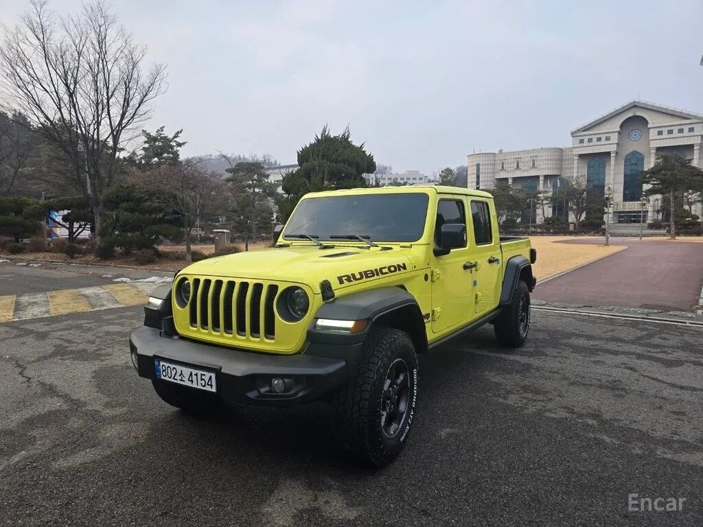 Открыть фотографии: Jeep Wrangler IV (JL)