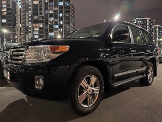 2012 Toyota Land Cruiser 200 Series Рестайлинг 1, чёрный, 5700000 рублей, вид 1