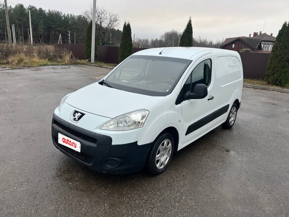 2011 Peugeot Partner II, белый, 600000 рублей