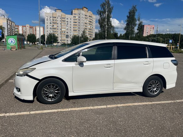 2014 Toyota Wish II Рестайлинг, белый - вид 5