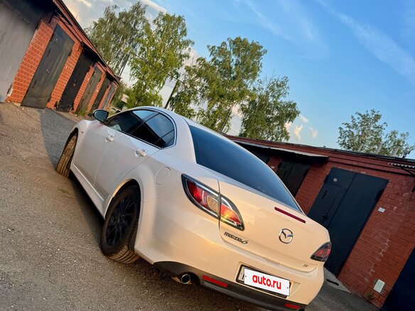2010 Mazda 6 II (GH) Рестайлинг, белый, 899990 рублей - вид 2
