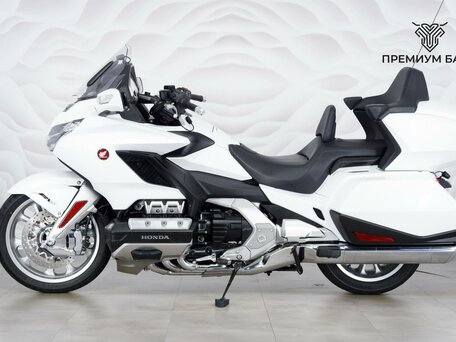 2018 Honda GL 1800 Gold Wing, белый, 2399000 рублей, вид 2