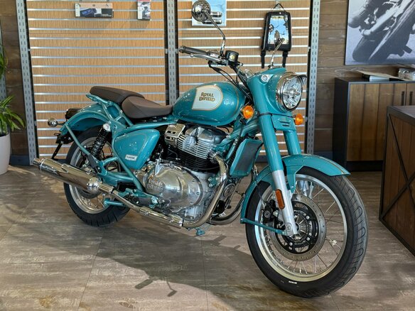 2026 Royal Enfield Classic 650, зелёный, 713000 рублей - вид 18