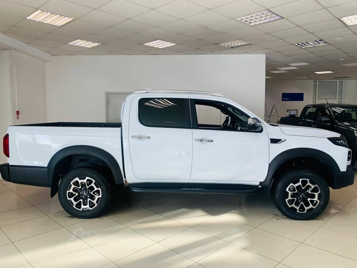 Открыть фотографии: JAC T9