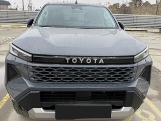 2025 Toyota Hilux IX, серый, 6990000 рублей, вид 2