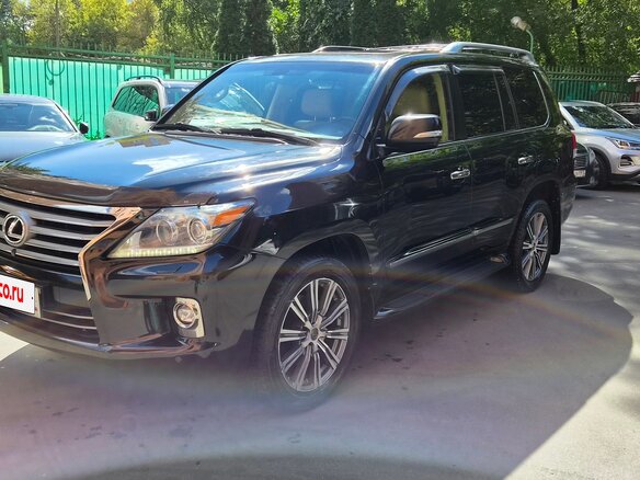 2013 Lexus LX 570 III Рестайлинг, чёрный, 3660000 рублей