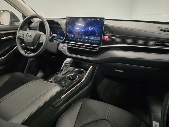 2026 Toyota Highlander IV (XU70), чёрный - вид 28