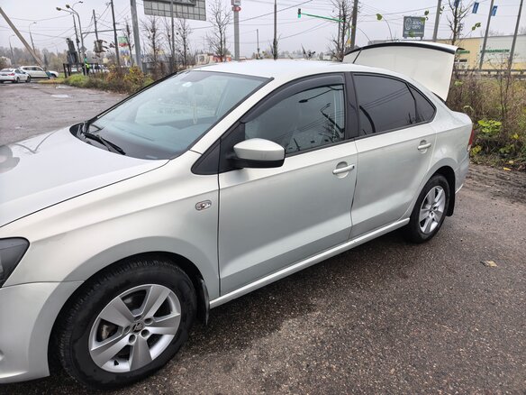 2013 Volkswagen Polo V, серебристый, 630000 рублей - вид 7
