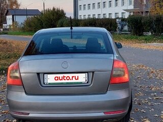 2011 Skoda Octavia II (A5) Рестайлинг, серый, 670000 рублей, вид 3
