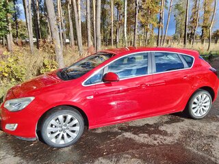 2012 Opel Astra J, красный, 555000 рублей, вид 2