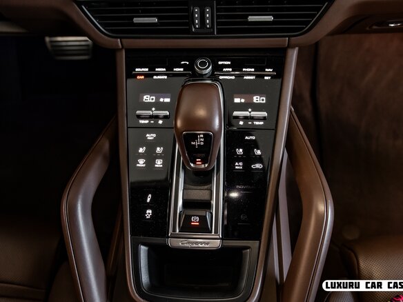 2021 Porsche Cayenne GTS Coupé III, серый, 9700000 рублей - вид 27