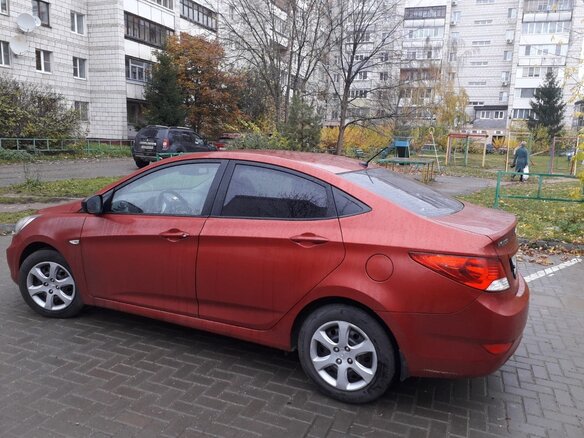 2011 Hyundai Solaris I, пурпурный, 900000 рублей - вид 5