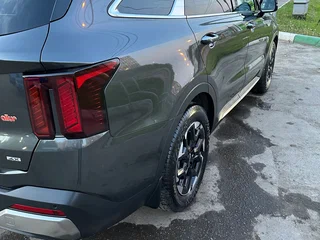 2024 Kia Sorento IV, серый, 4700000 рублей, вид 3