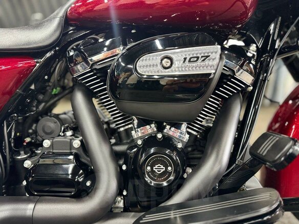 2017 Harley-Davidson Road Glide, пурпурный, 1980000 рублей - вид 32