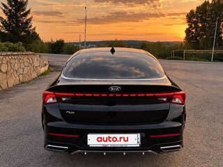 2020 Kia K5 III, чёрный, 1950000 рублей, вид 4