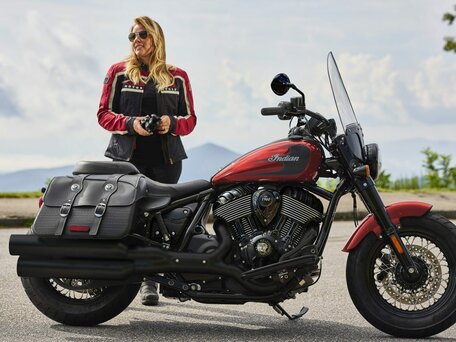 2026 Indian Chief, красный, 3150000 рублей, вид 4
