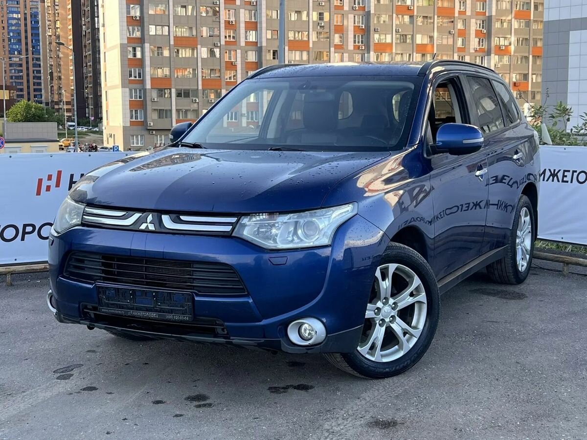 Открыть фотографии: Mitsubishi Outlander III