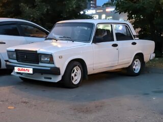 2006 Lada (ВАЗ) 2105, белый, 180000 рублей, вид 2