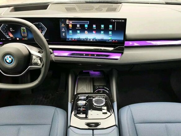 2024 BMW i5 Long eDrive35L, серый, 6990000 рублей - вид 8