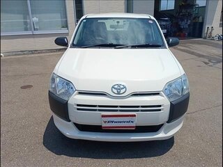 2022 Toyota Probox I Рестайлинг, белый, 960000 рублей, вид 2