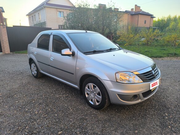 2014 Renault Logan I Рестайлинг, серый, 550000 рублей - вид 2