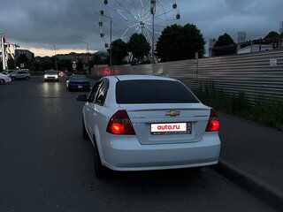 2011 Chevrolet Aveo I Рестайлинг, белый, 580000 рублей, вид 4