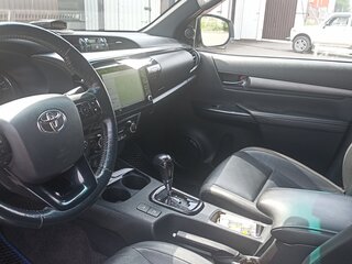 2021 Toyota Hilux VIII Рестайлинг 2, белый, 4550000 рублей, вид 5