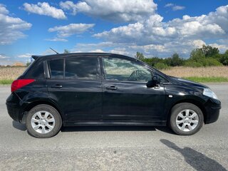2012 Nissan Tiida I Рестайлинг, чёрный, 600000 рублей, вид 5