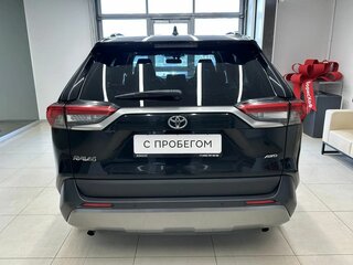 2020 Toyota RAV4 V (XA50), чёрный, 2475000 рублей, вид 5