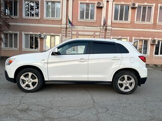 2012 Mitsubishi ASX I, белый, 970000 рублей, вид 4