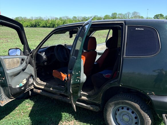 2004 Chevrolet Niva I, зелёный, 150000 рублей - вид 12
