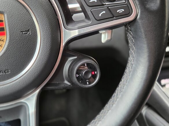 2020 Porsche Cayenne E-Hybrid III, чёрный - вид 20