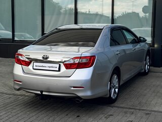 2013 Toyota Camry VII (XV50), серый, 1374000 рублей, вид 5