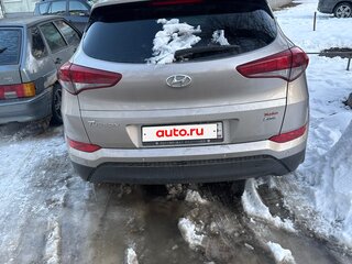 2016 Hyundai Tucson III, бежевый, 2000000 рублей, вид 3
