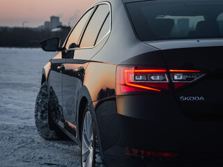 2016 Skoda Superb III, коричневый, 2650000 рублей, вид 5
