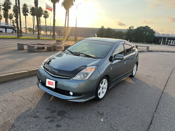 2005 Toyota Prius II (XW20), серый, 850000 рублей