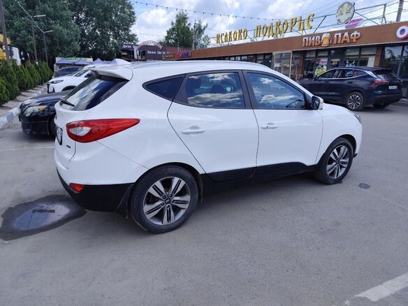 2014 Hyundai ix35 I Рестайлинг, белый, 1850000 рублей - вид 4