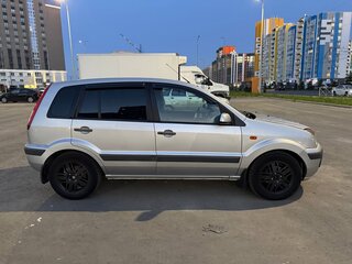 2007 Ford Fusion I Рестайлинг, серебристый, 380000 рублей, вид 3