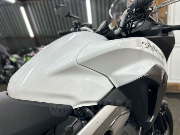 2015 Honda VFR 800X (Crossrunner), белый, 890000 рублей - вид 15