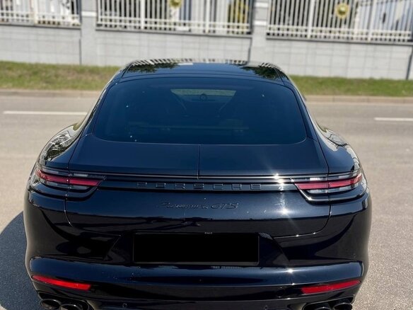 2019 Porsche Panamera GTS II, чёрный, 7950000 рублей - вид 2