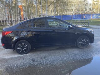 2016 Hyundai Solaris I Рестайлинг, чёрный, 680000 рублей, вид 3