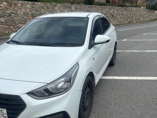2017 Hyundai Solaris II, белый, 1300000 рублей, вид 1